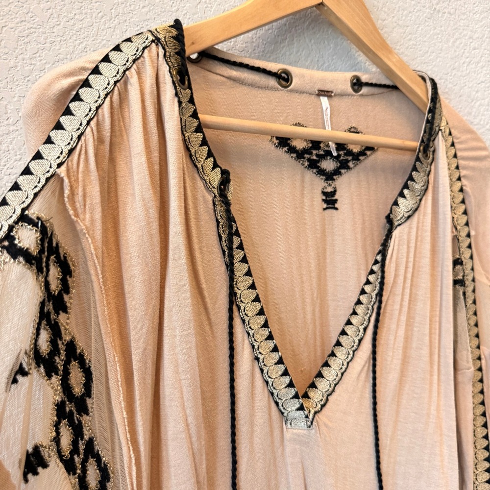 Free People Tunic Boho Embroidered Mesh Womens L Tan Black Tassel V-Neck Top - Picture 8 of 11